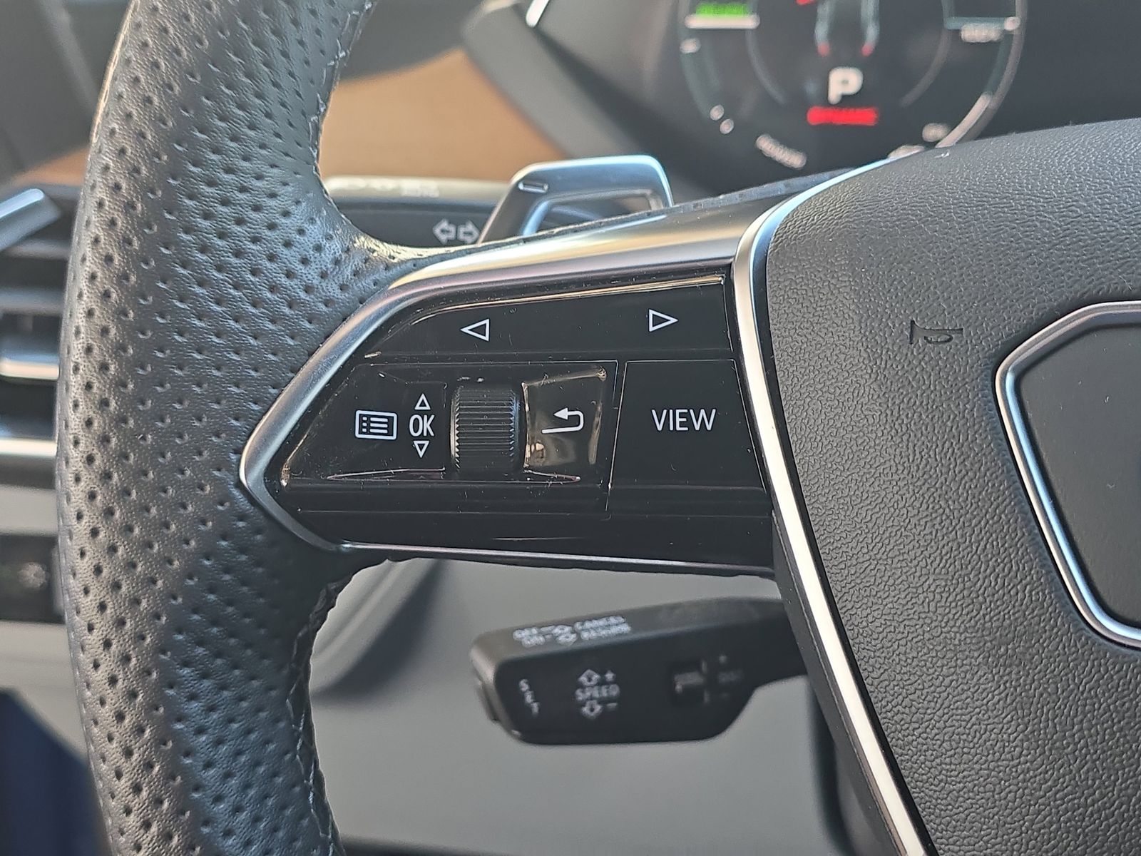 2022 Audi RS e-tron GT Base photo 18