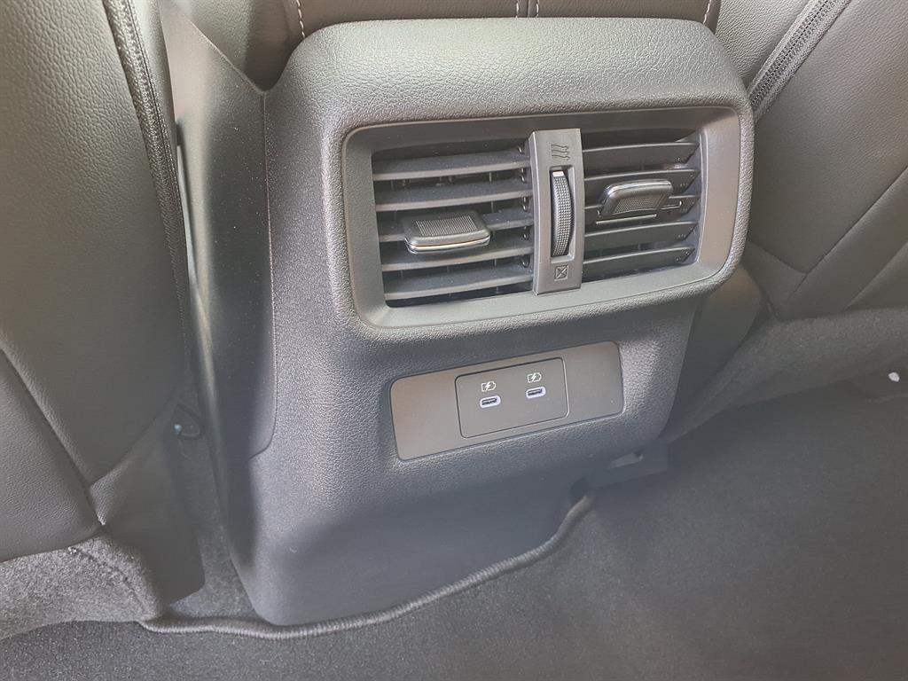 2025 Nissan Murano SL photo 3