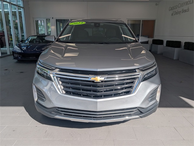 2023 Chevrolet Equinox LT photo 3