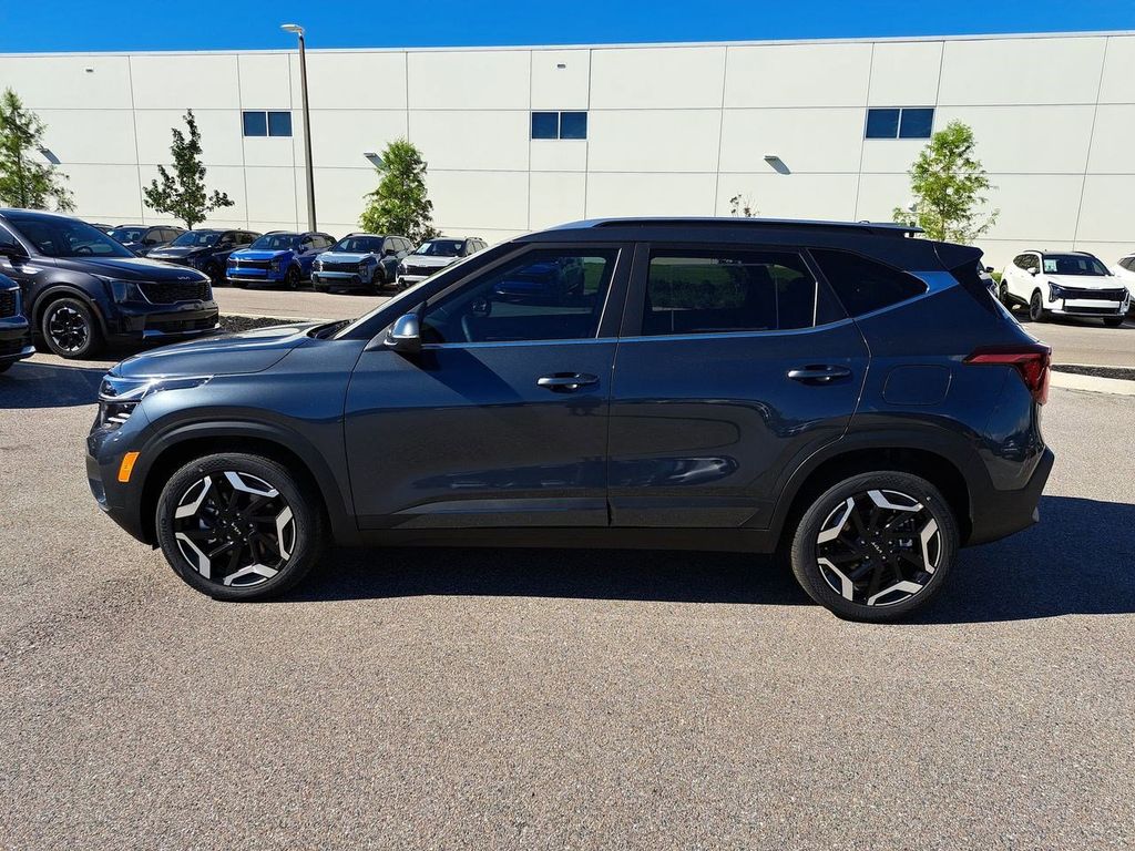 2026 Kia Seltos SX photo 8