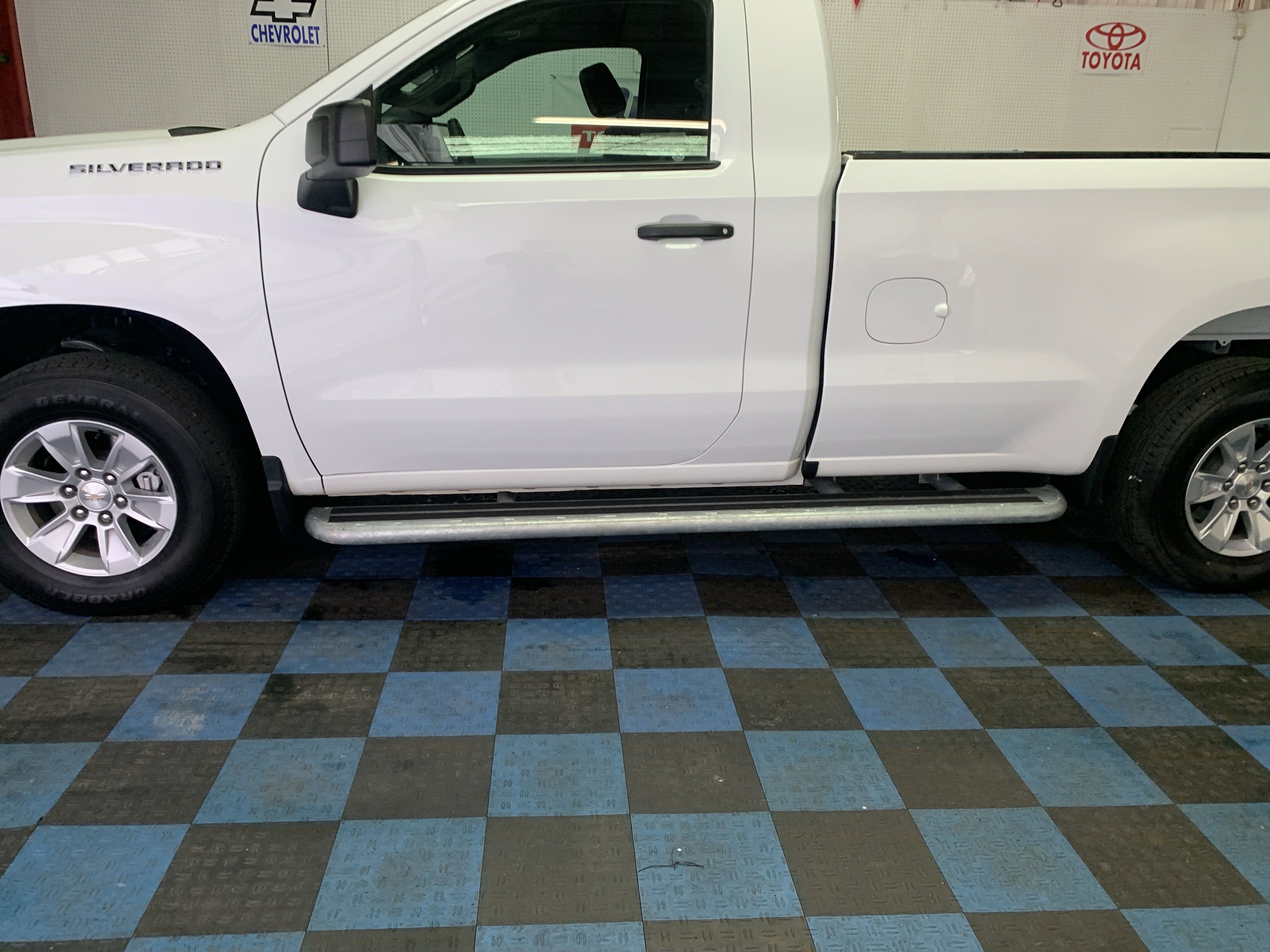 2024 Chevrolet Silverado 1500 Work Truck photo 2