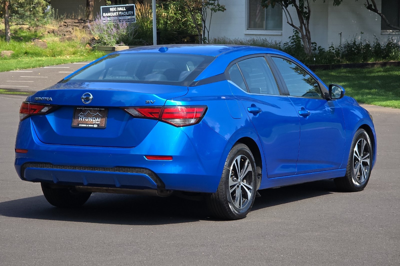 2021 Nissan Sentra SV photo 4