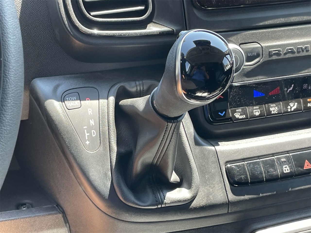 2025 Ram ProMaster 2500 photo 16