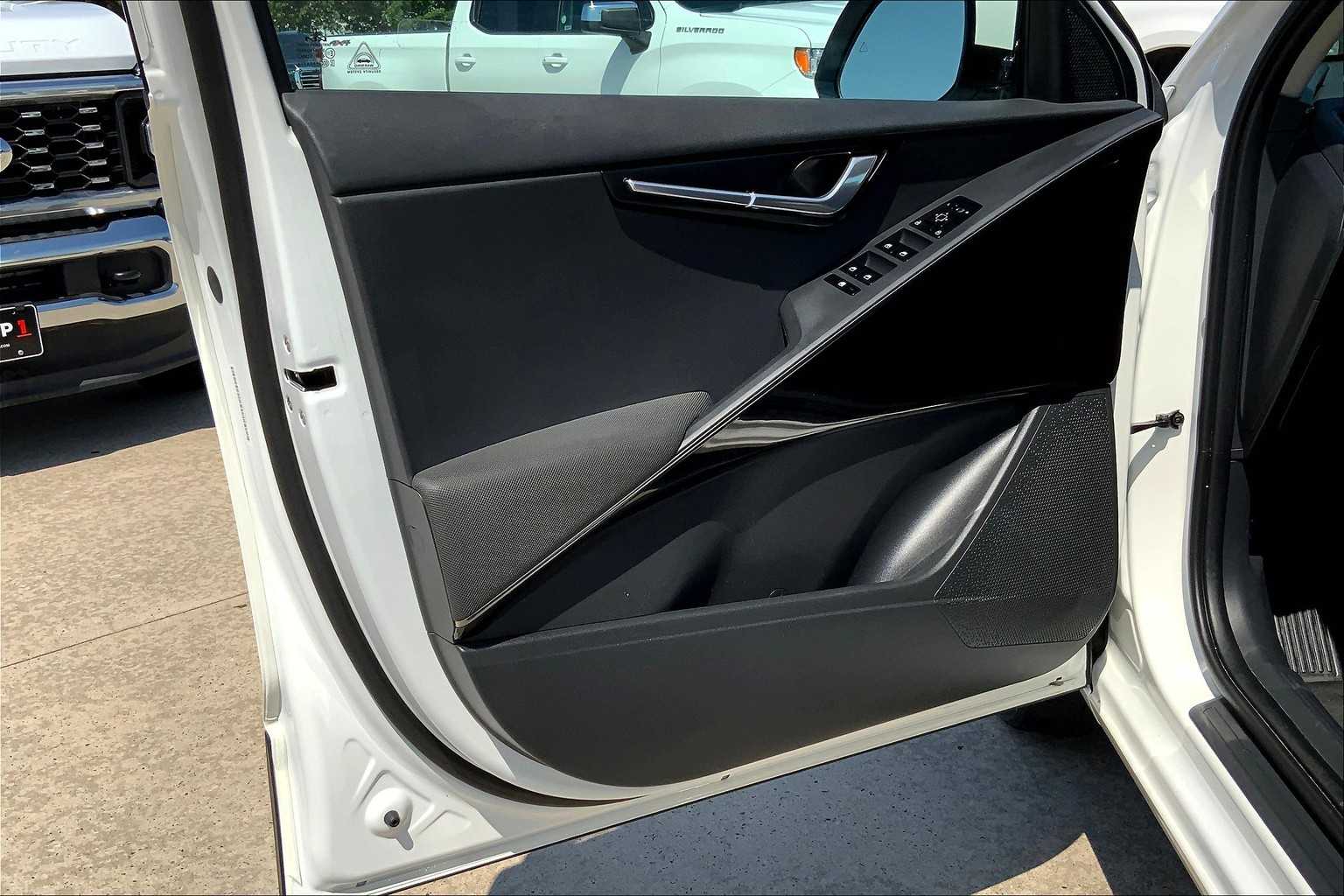 2024 Kia Niro EV Wind photo 19