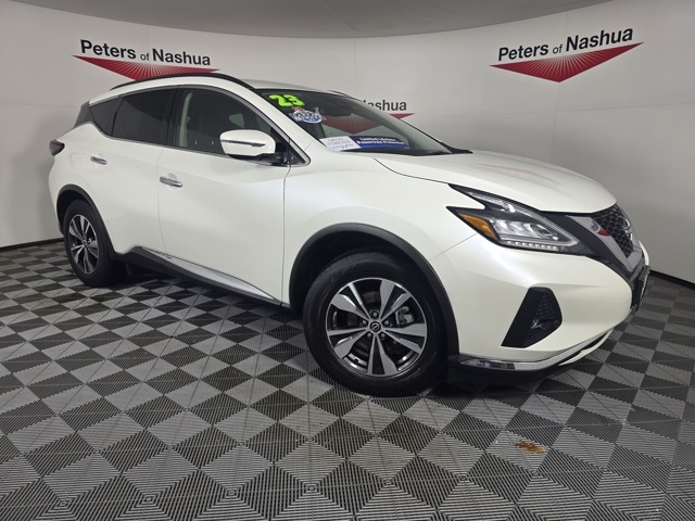 2023 Nissan Murano SV's photo