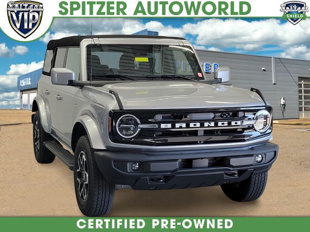 2023 Ford Bronco 4-Door Outer Banks's photo
