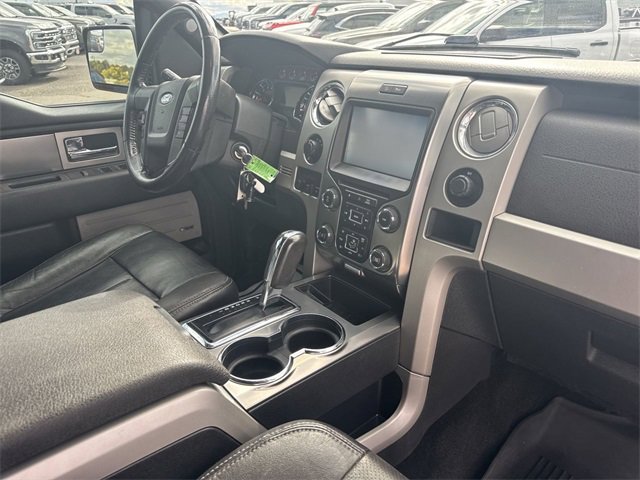 2014 Ford F-150 FX4 photo 25