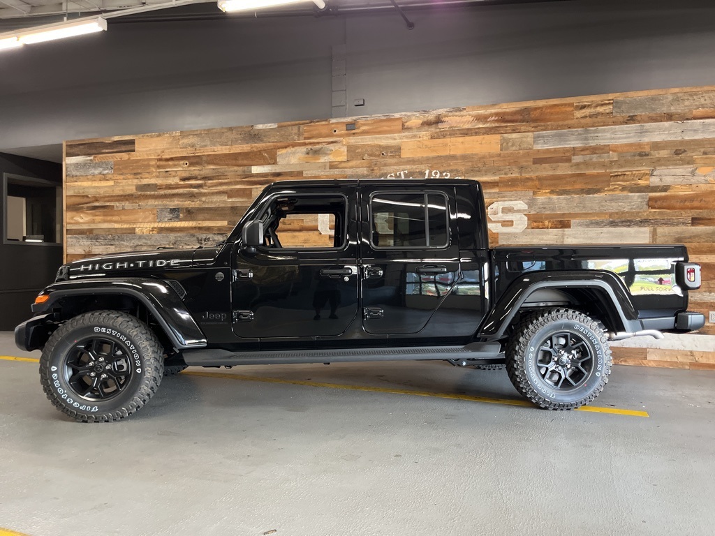 2025 Jeep Gladiator Sport photo 18