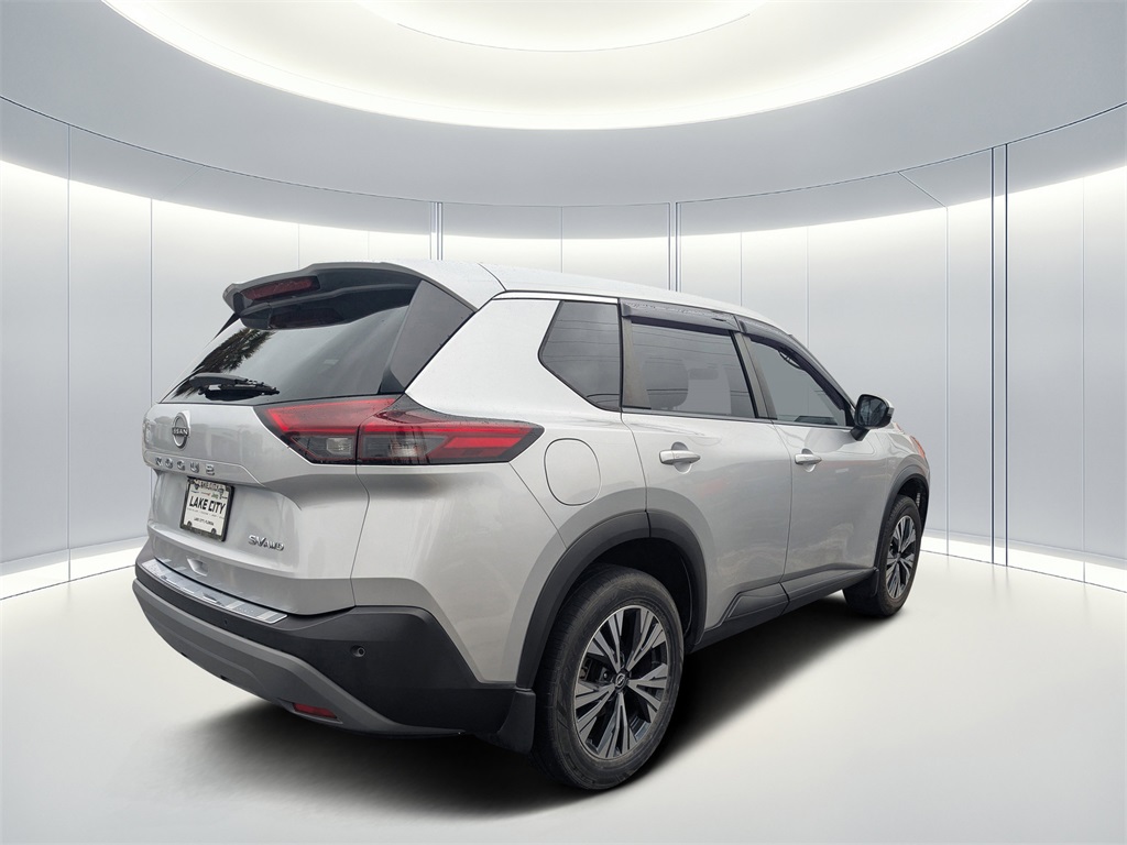 2022 Nissan Rogue SV photo 3