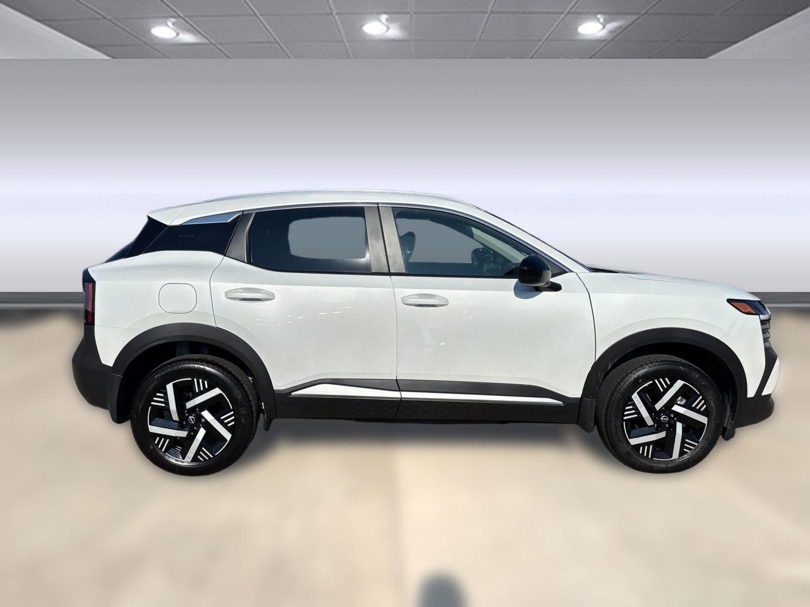 2026 Nissan Kicks SV photo 7