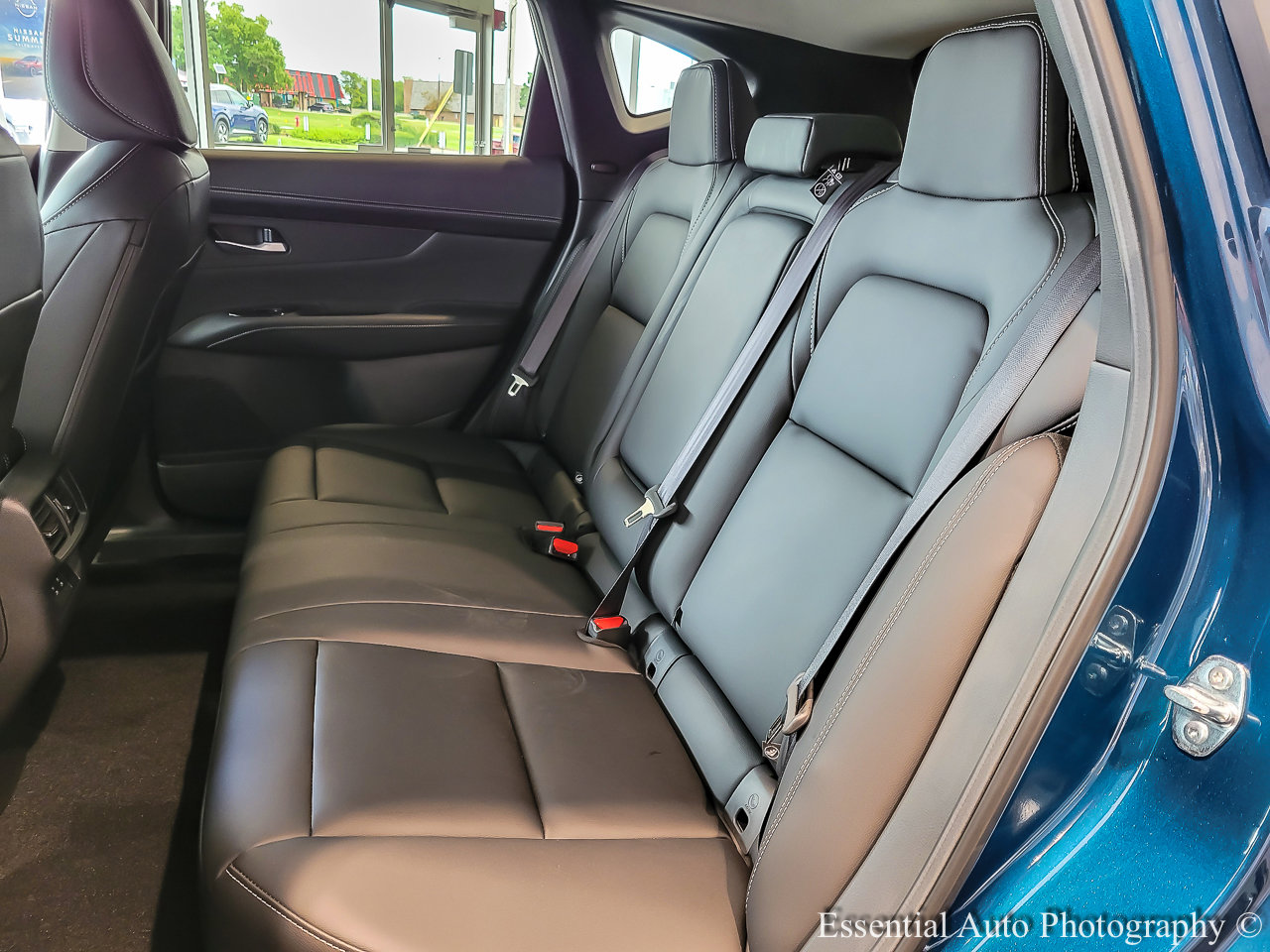 2025 Nissan Murano SL photo 9