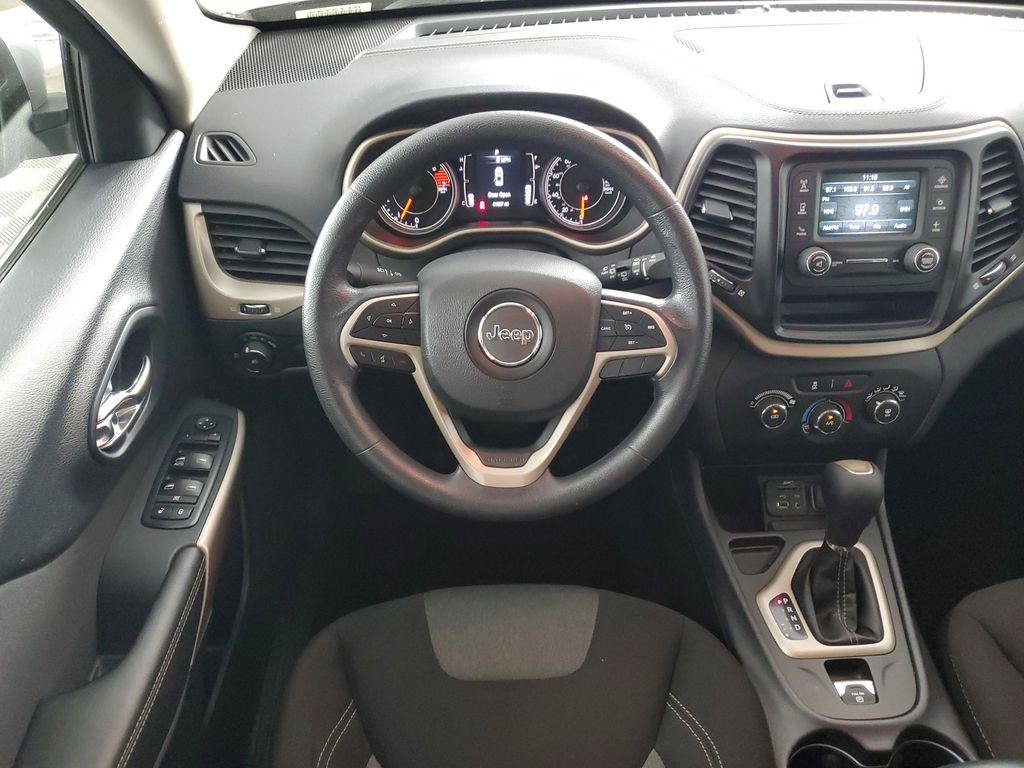 2018 Jeep Cherokee Latitude photo 14