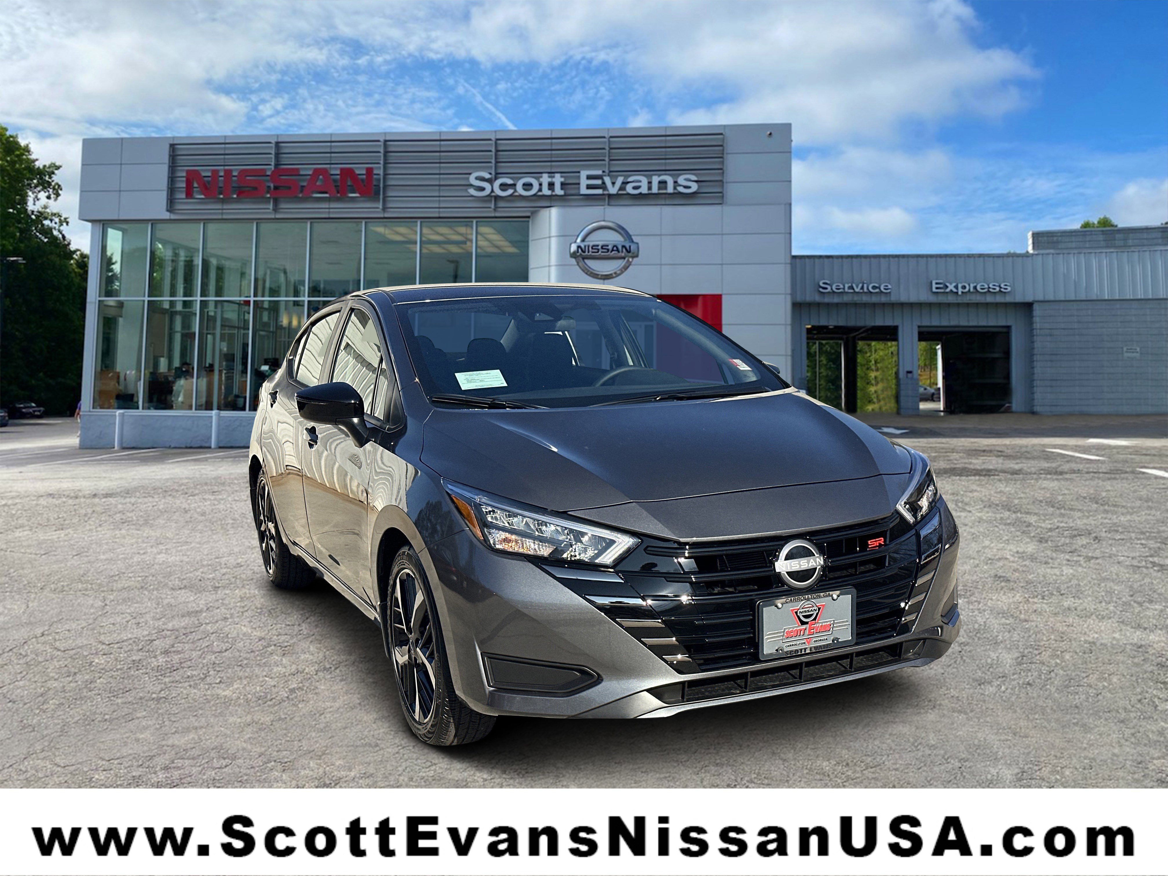 2025 Nissan Versa Sedan SR's photo