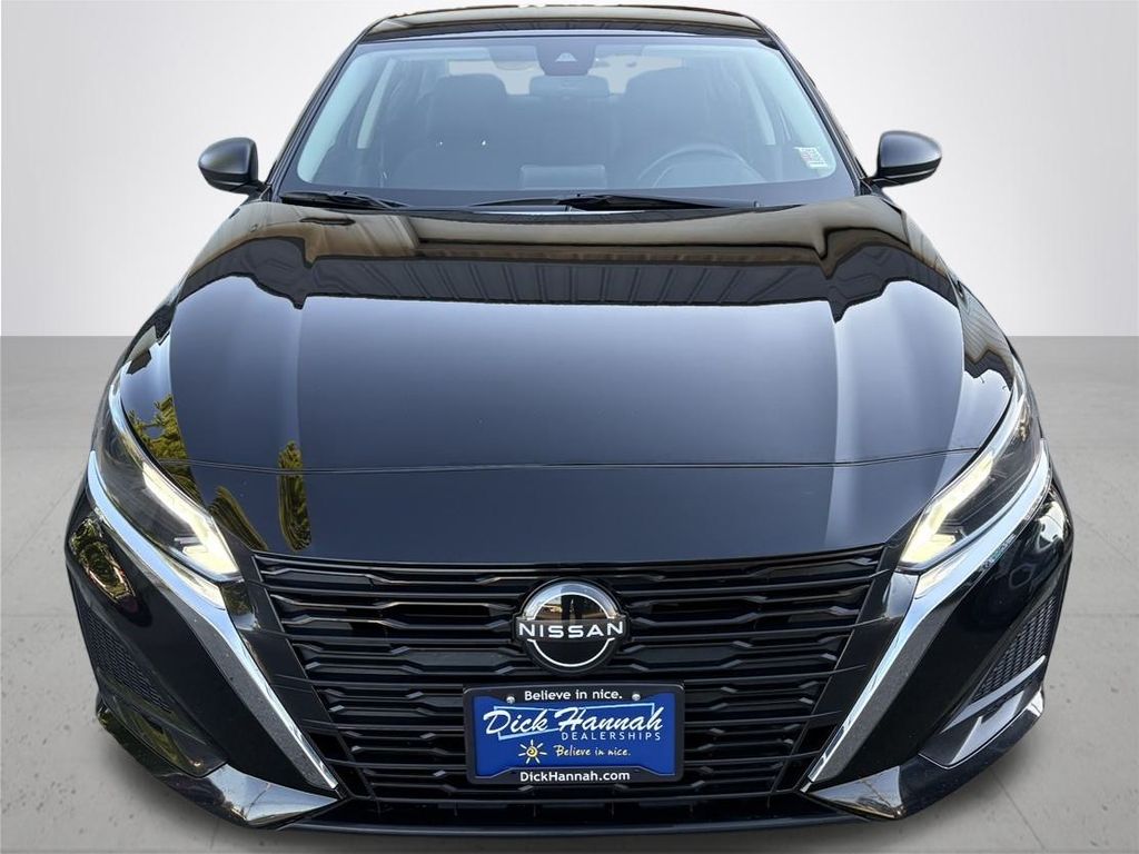 2024 Nissan Altima 2.5 SV photo 3