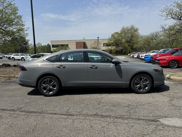 2025 Honda Accord Hybrid EX-L photo 4
