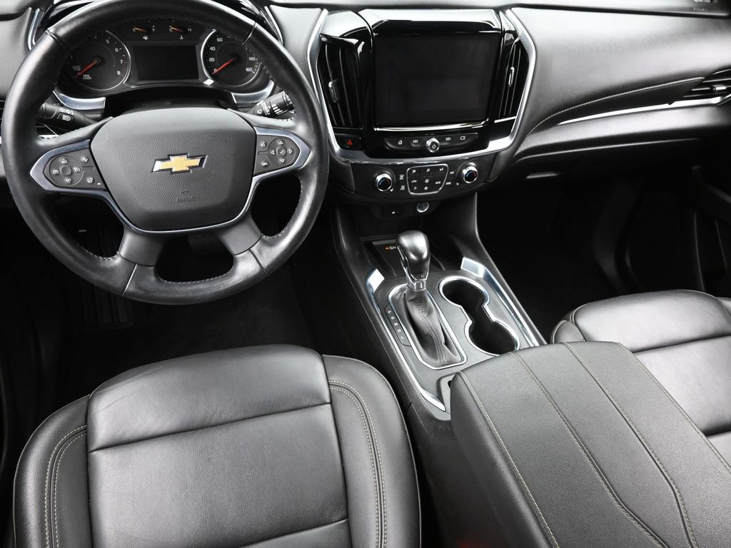2022 Chevrolet Traverse Leather photo 10
