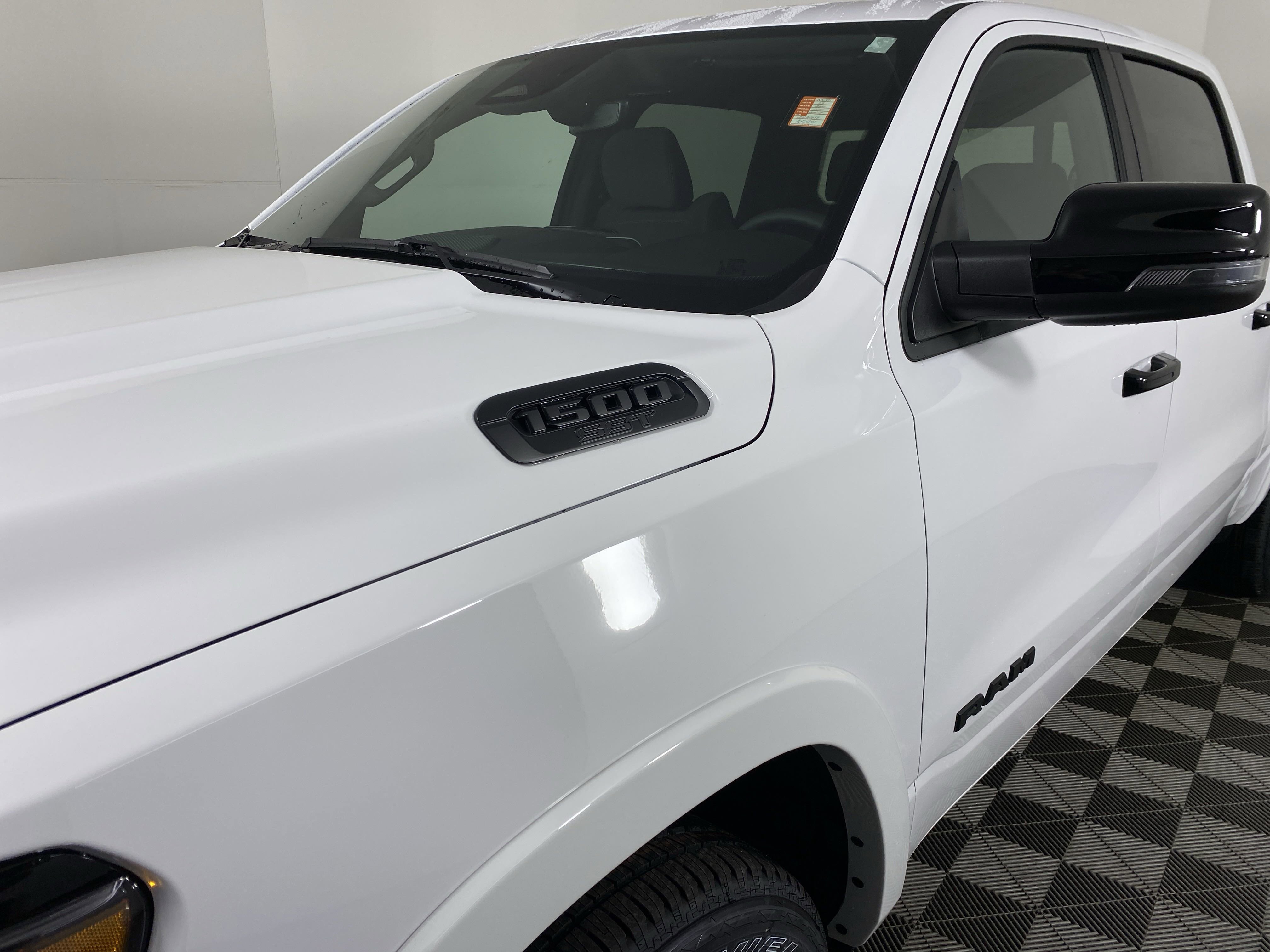 2025 Ram 1500 Big Horn Lone Star photo 3