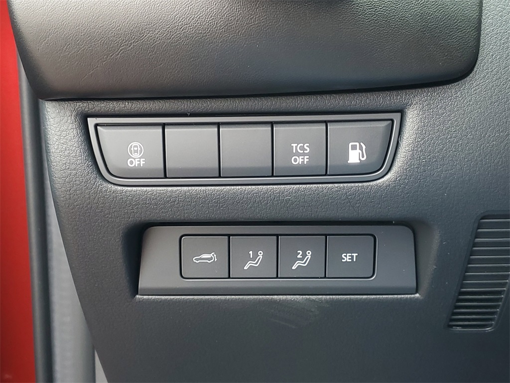 2025 Mazda CX-50 Premium photo 18