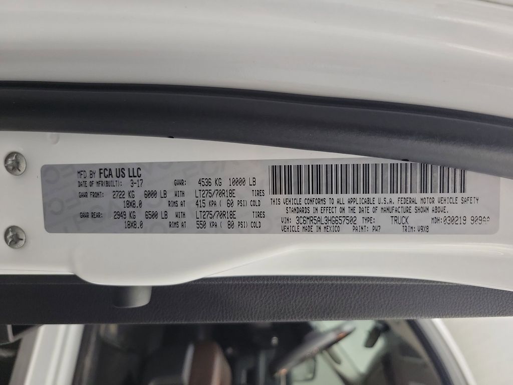 2017 Ram 2500 Tradesman photo 13
