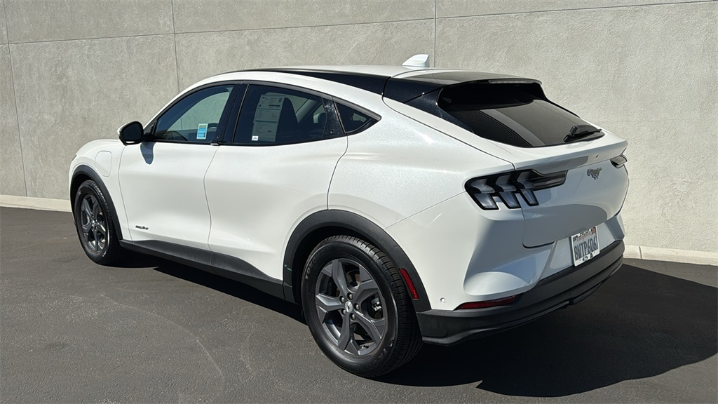 2021 Ford Mustang Mach-E Select photo 4