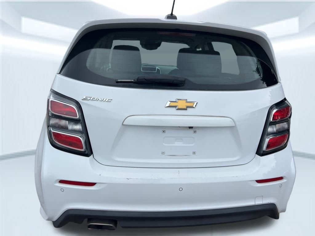 2020 Chevrolet Sonic LT photo 9