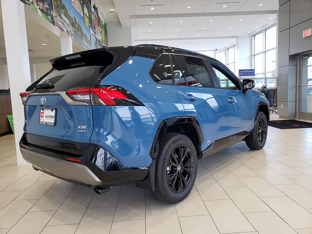 2025 Toyota RAV4 Hybrid XSE photo 5