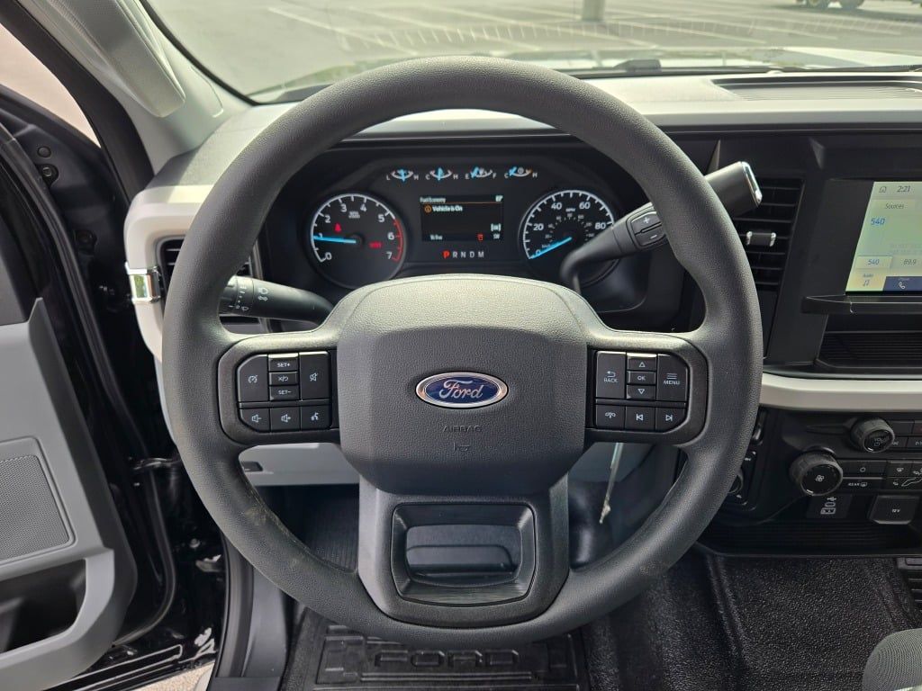 2026 Ford F-250 photo 28