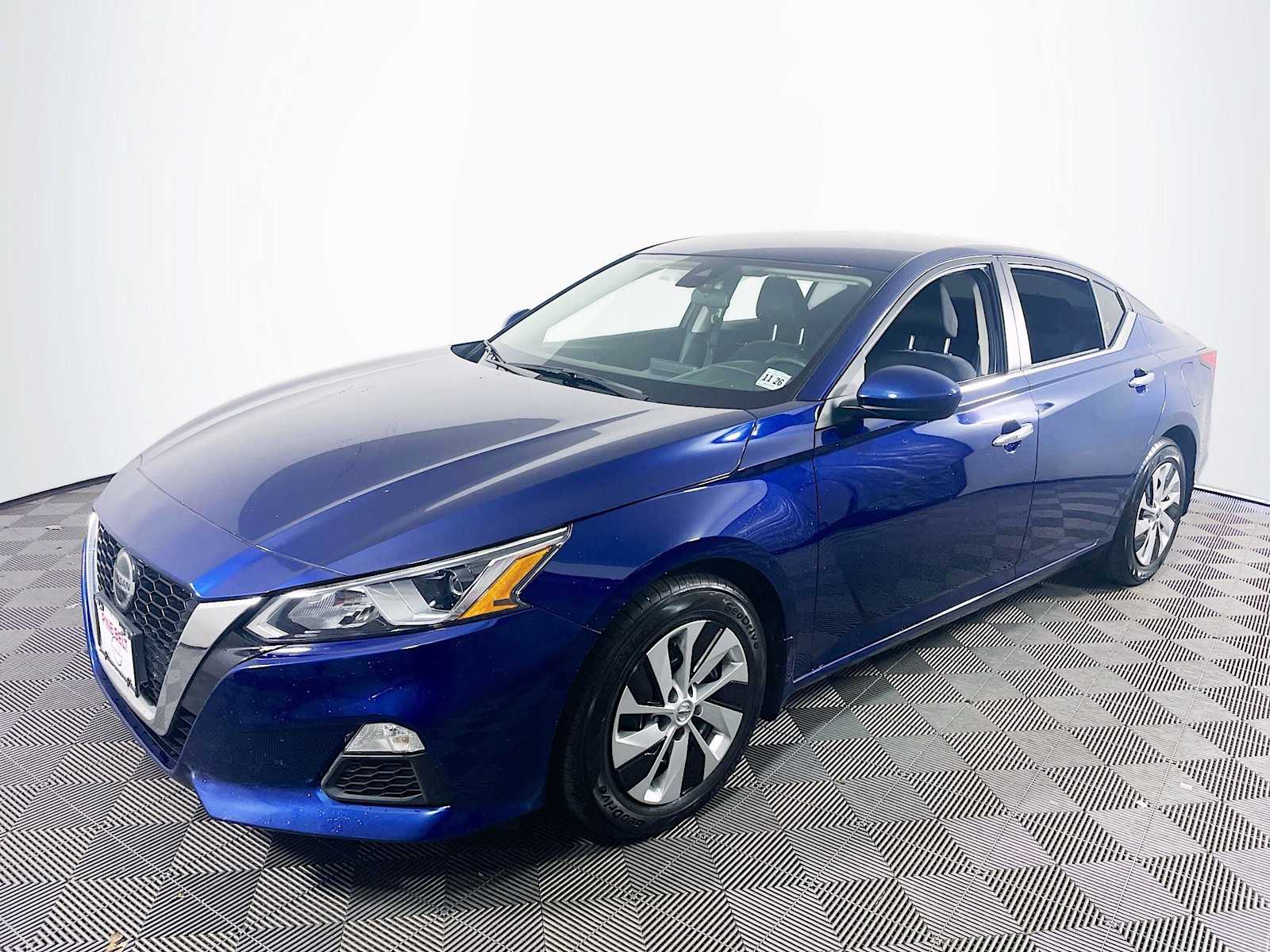 2021 Nissan Altima S's photo