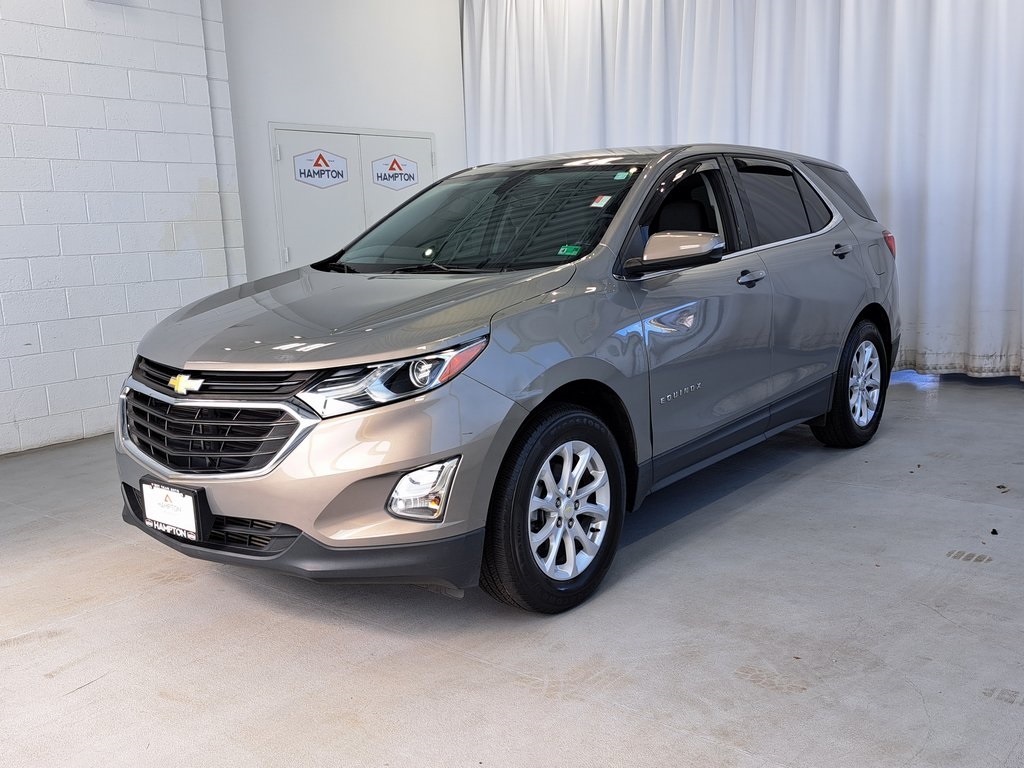2018 Chevrolet Equinox LT photo 2