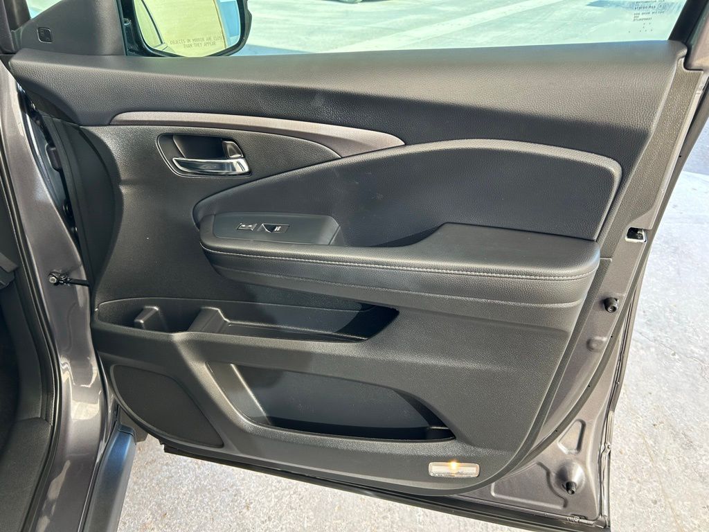 2023 Honda Ridgeline RTL-E photo 12