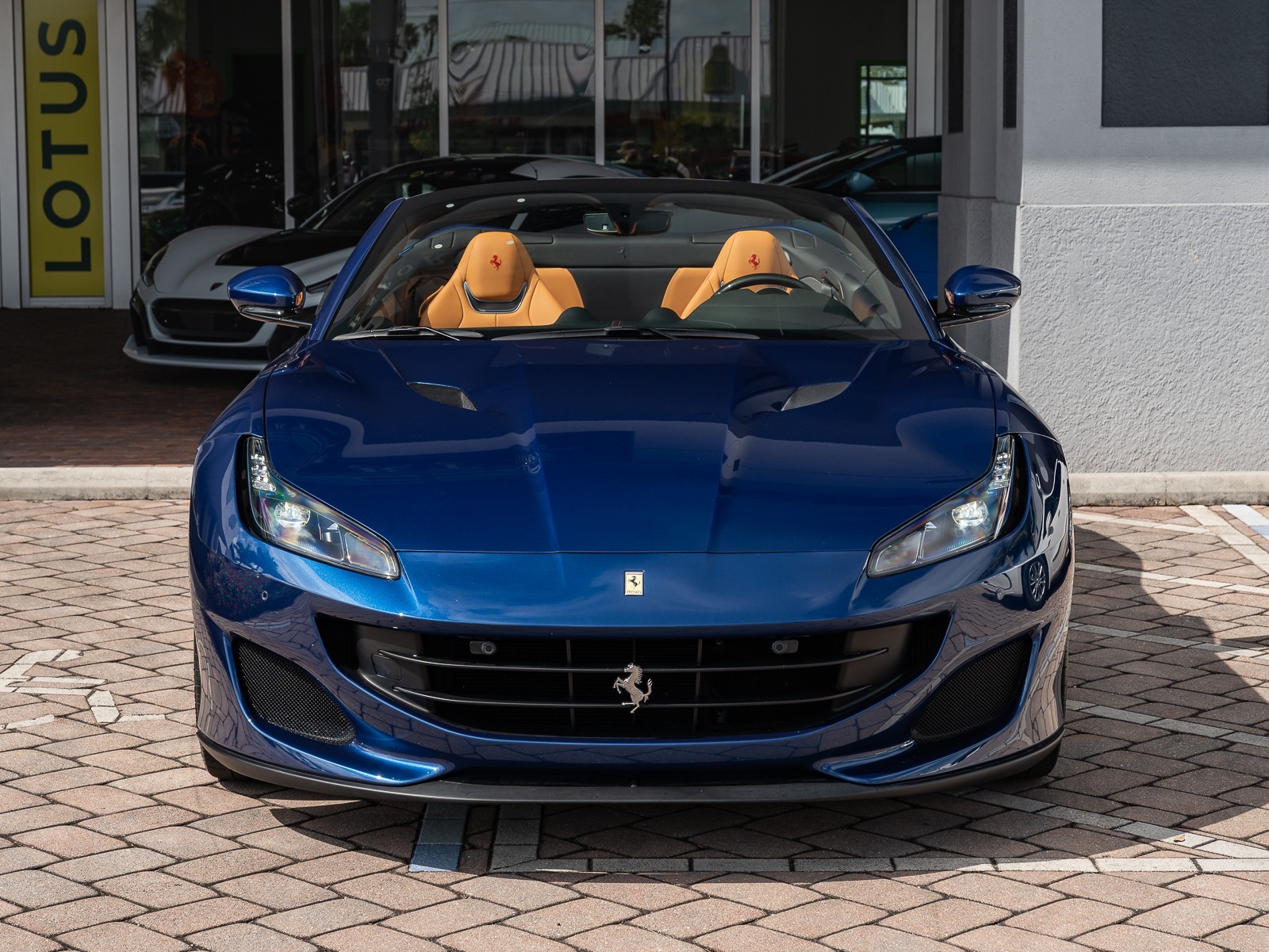 2019 Ferrari Portofino photo 16