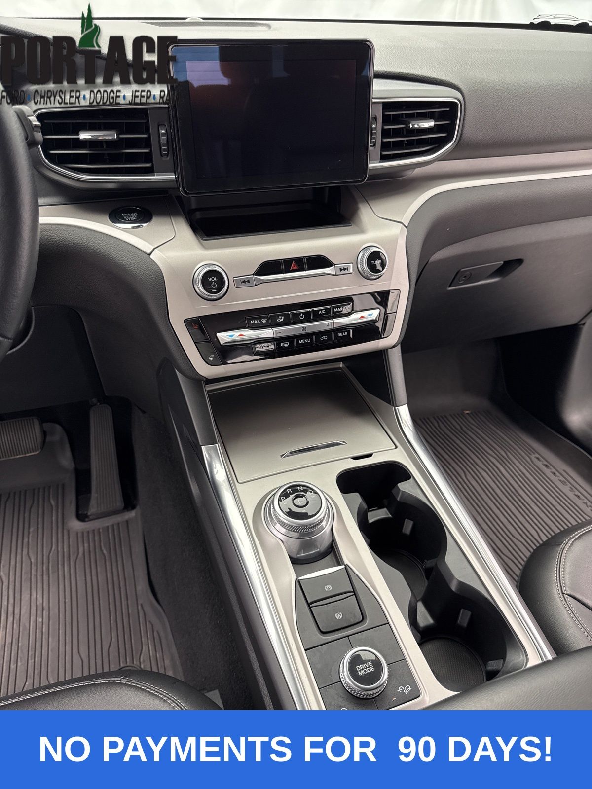 2023 Ford Explorer XLT photo 7