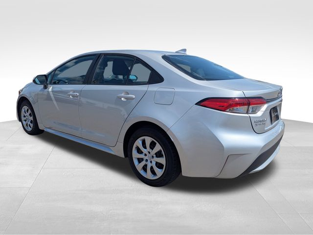 2022 Toyota Corolla LE photo 3