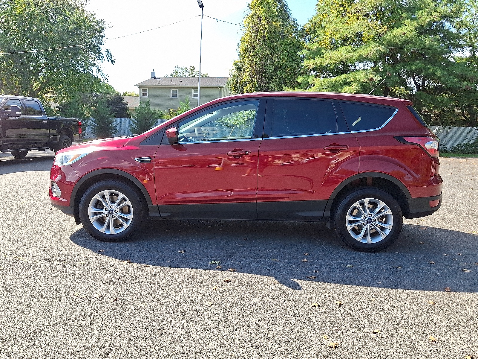 2017 Ford Escape SE photo 4