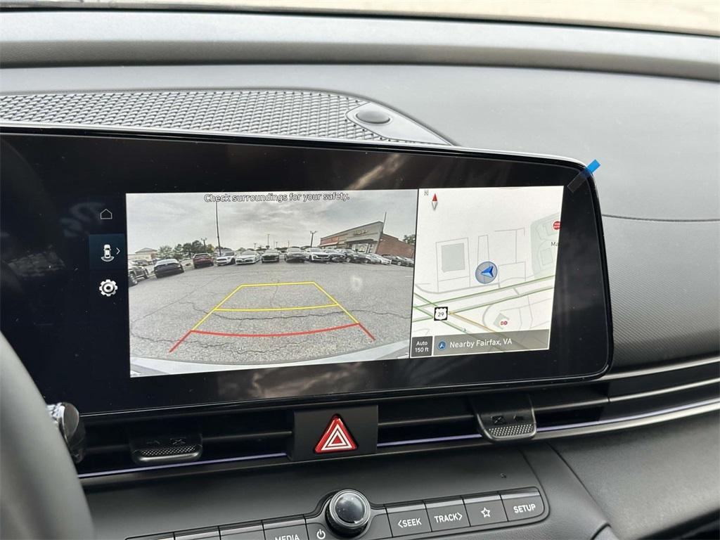 2025 Hyundai Elantra Hybrid SEL Sport photo 4