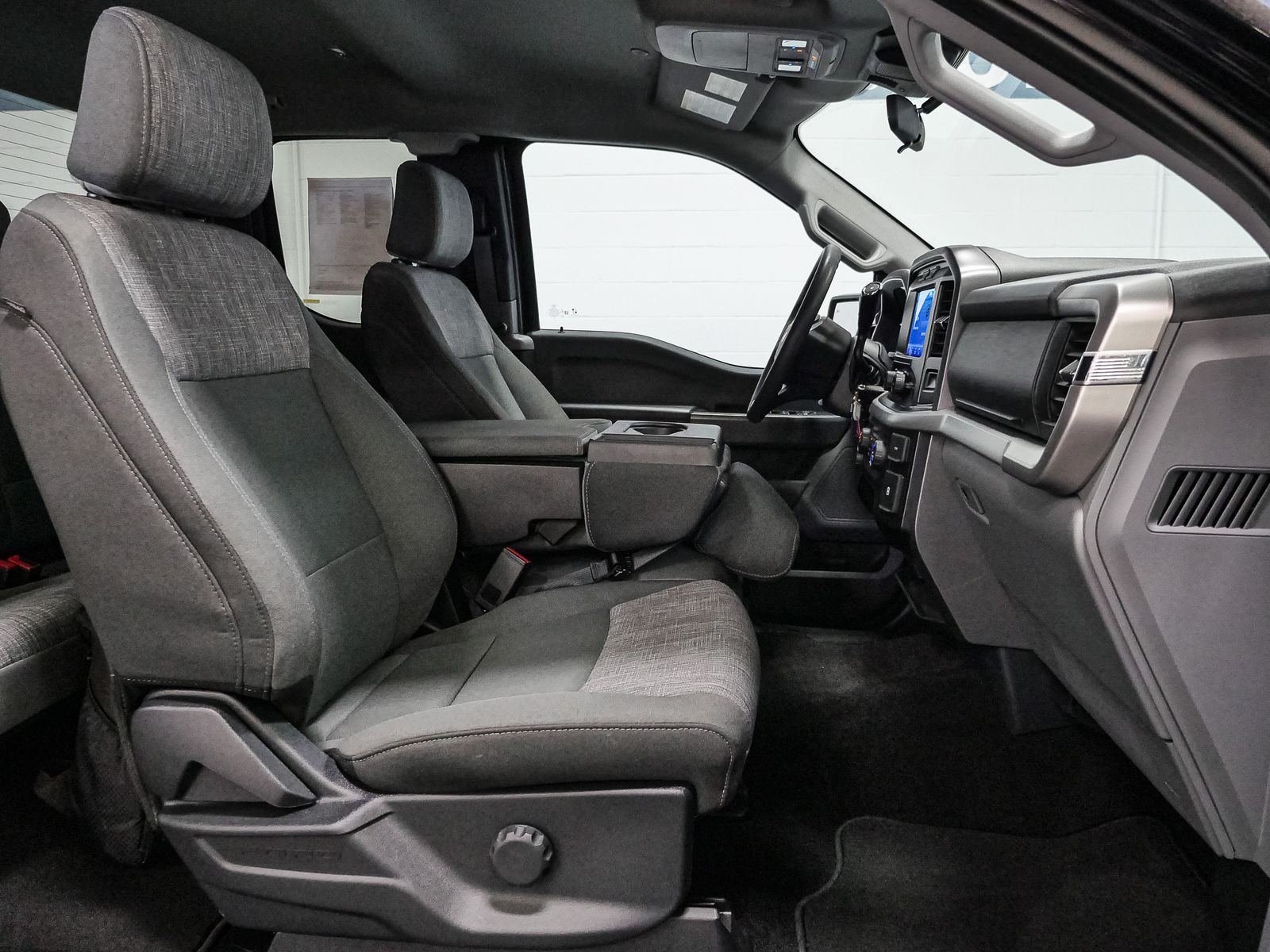 2022 Ford F-150 XLT photo 19