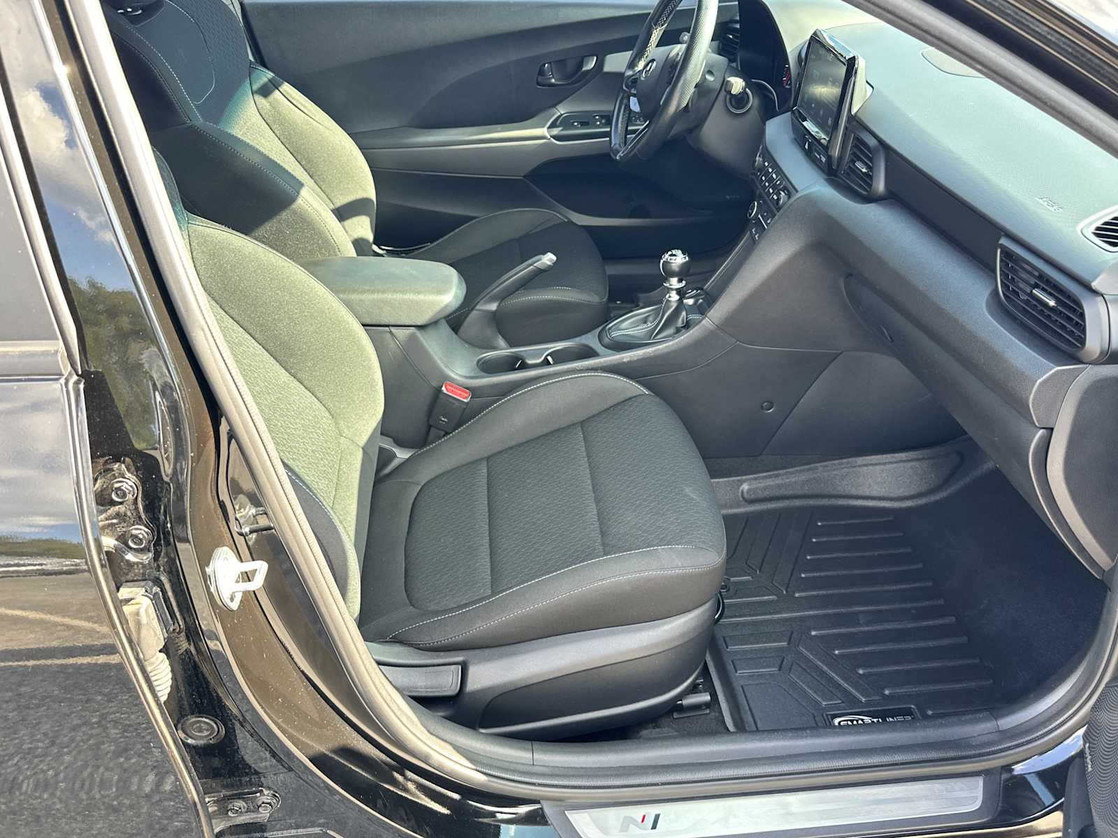 2020 Hyundai Veloster N photo 14