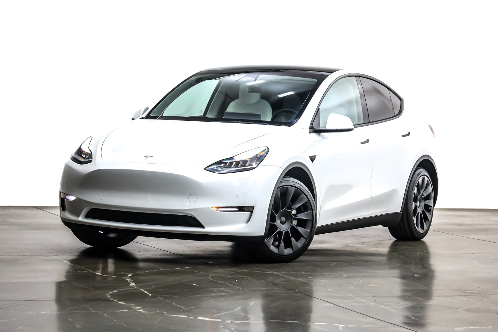 2021 Tesla Model Y Long Range's photo