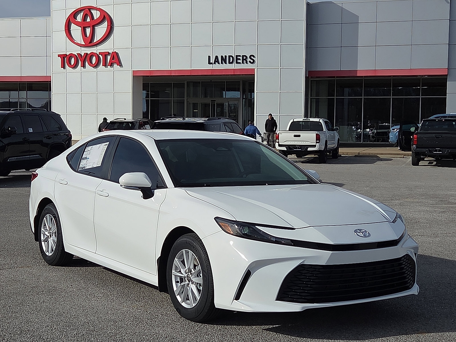 2026 Toyota Camry LE's photo