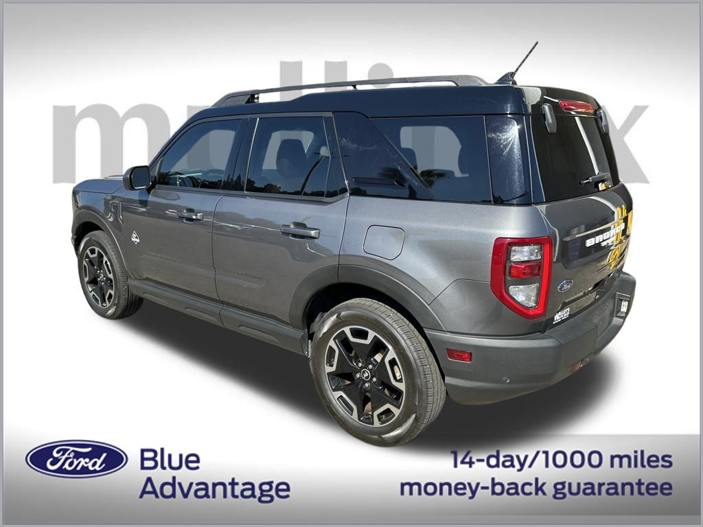 2021 Ford Bronco Sport Outer Banks photo 3