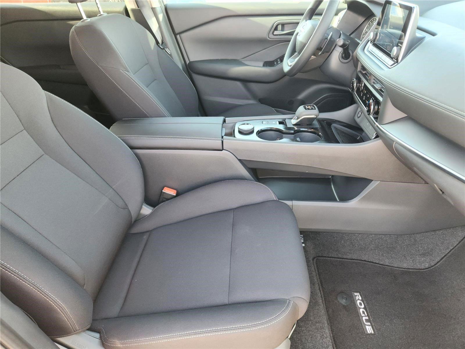 2026 Nissan Rogue S photo 12
