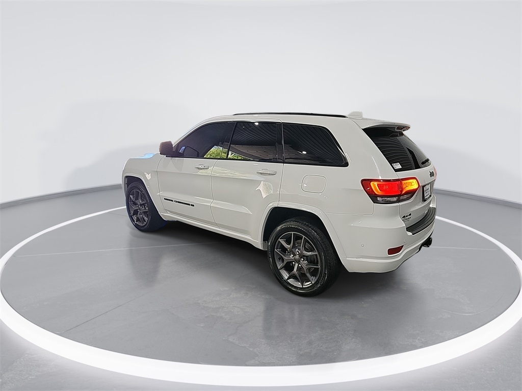 2021 Jeep Grand Cherokee Anniversary Edition photo 6