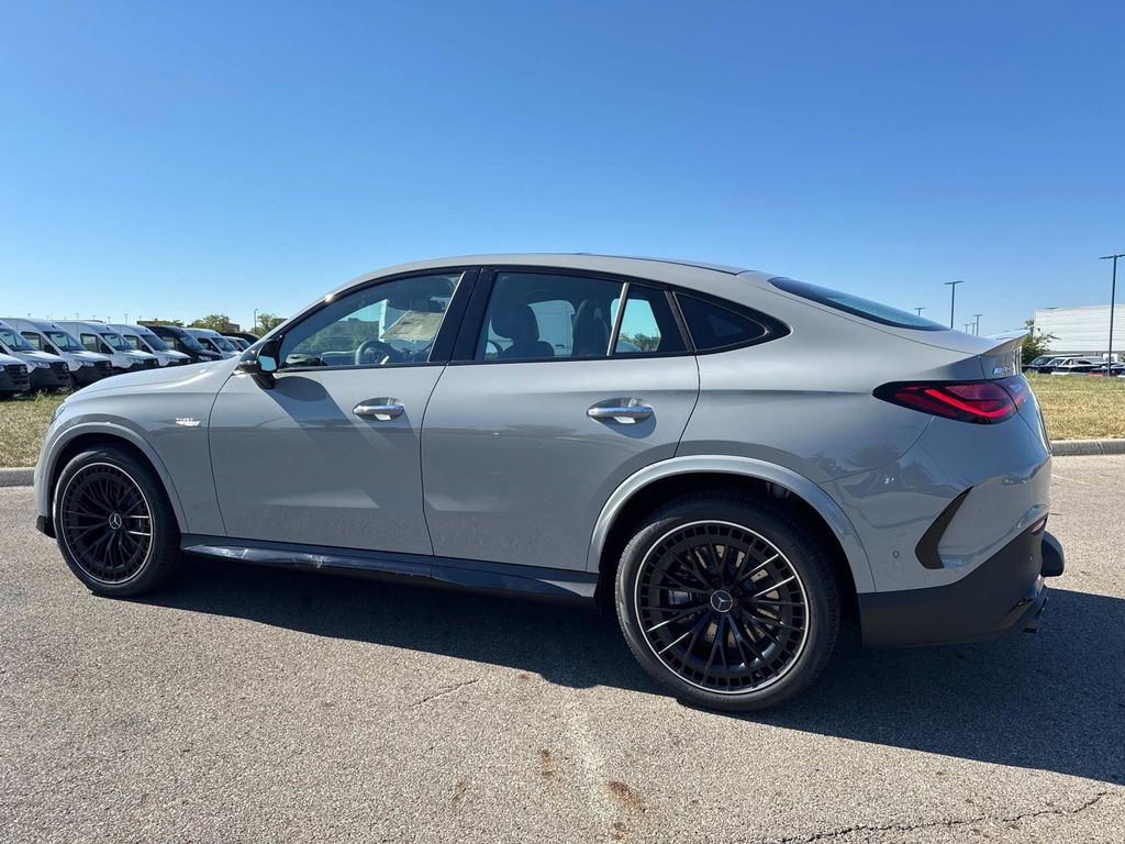 2026 Mercedes Benz GLC 43 AMG 4MATIC photo 3