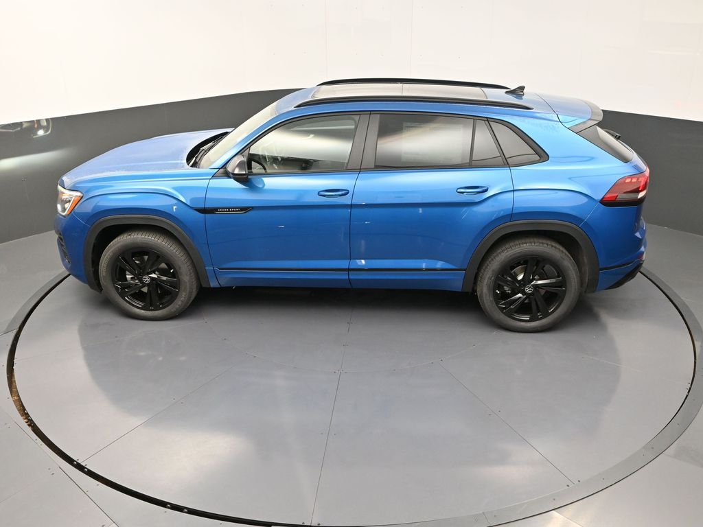 2025 Volkswagen Atlas Cross Sport SEL R-Line photo 13