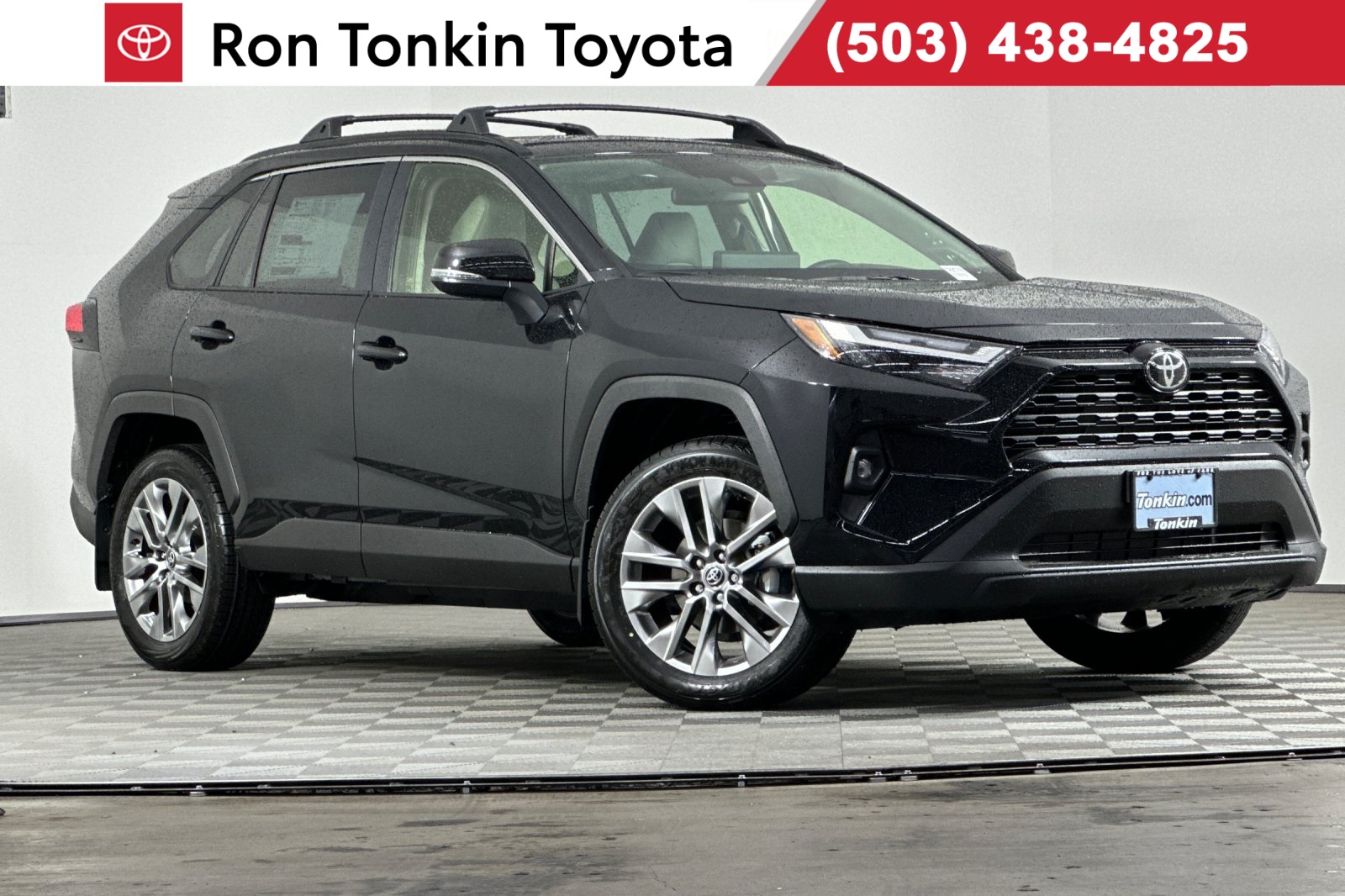 2025 Toyota RAV4 XLE Premium's photo