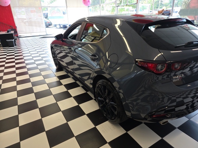 2023 Mazda Mazda3 2.5 s Carbon photo 6