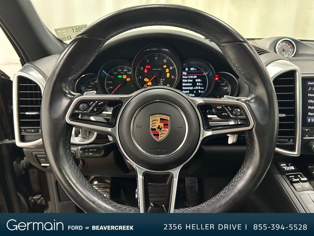 2017 Porsche Cayenne Base photo 19