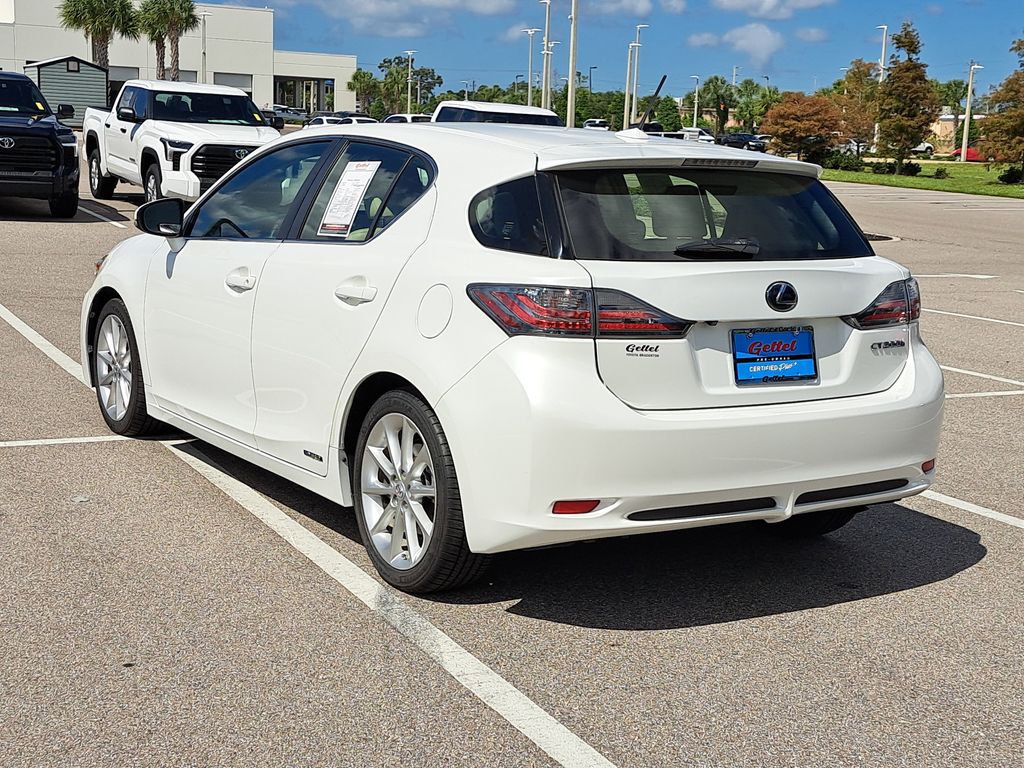 2013 Lexus CT 200h photo 4