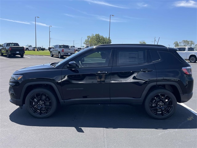 2025 Jeep Compass Latitude photo 6