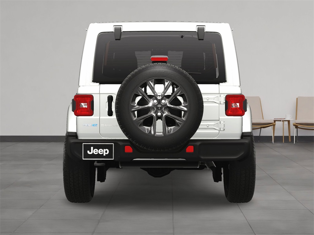 2025 Jeep Wrangler Sahara 4xe photo 10